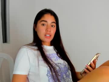 ariamontgomeryyy live sex cam