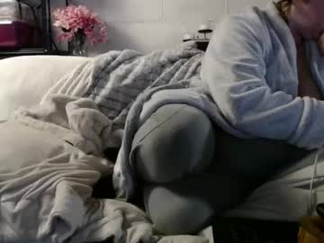 beachymilf live sex cam