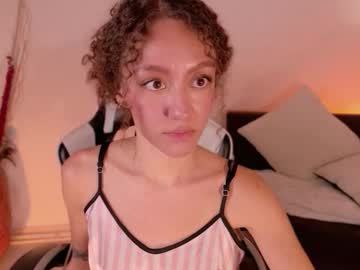 chloemoreti live sex cam