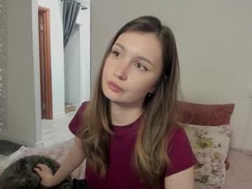 eumomino live sex cam