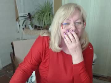 evelynloveshy live sex cam