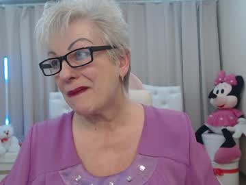 kaylesmoll live sex cam