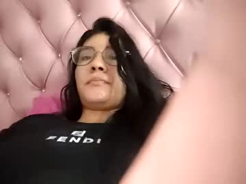 ninaa_velvett live sex cam