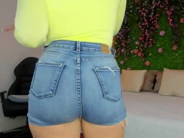 sarahdeyvis live sex cam