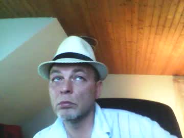 schnibschnab live sex cam