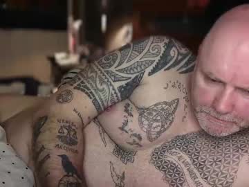 tattooeddilf01 live sex cam