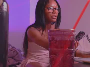 uniqecho Live Profile