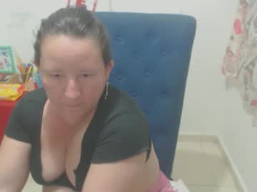 yohis_kiut25 live sex cam